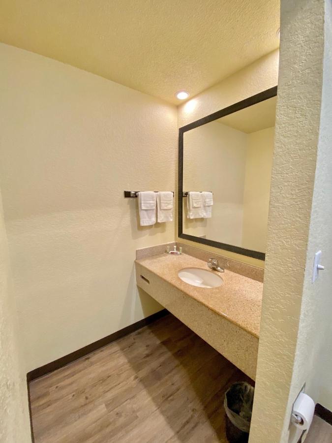 Travelers Inn Elizabeth City Exterior foto